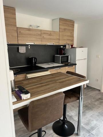 Cavaliere Studio 2 Pers Terrasse Le Lavandou Dış mekan fotoğraf